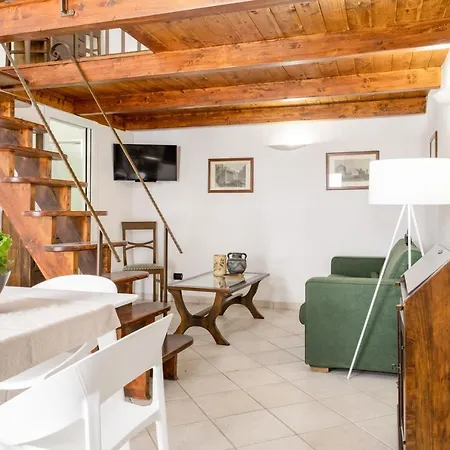 Apartment Casa Lia Lovely In The Heart Of